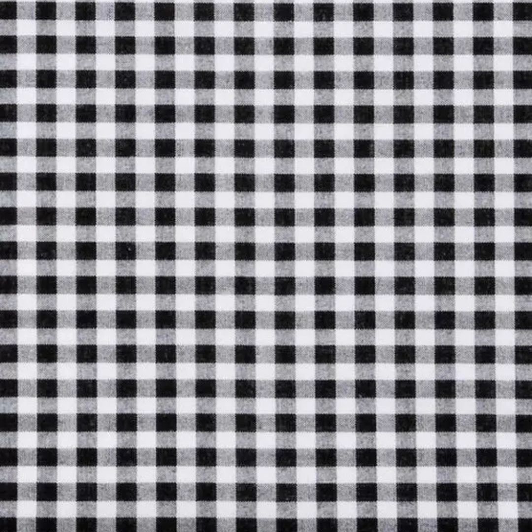 Línéar ciseán gingham dubh draíochtúil: Foirfe do phicnic, déan do bhia níos blasta!